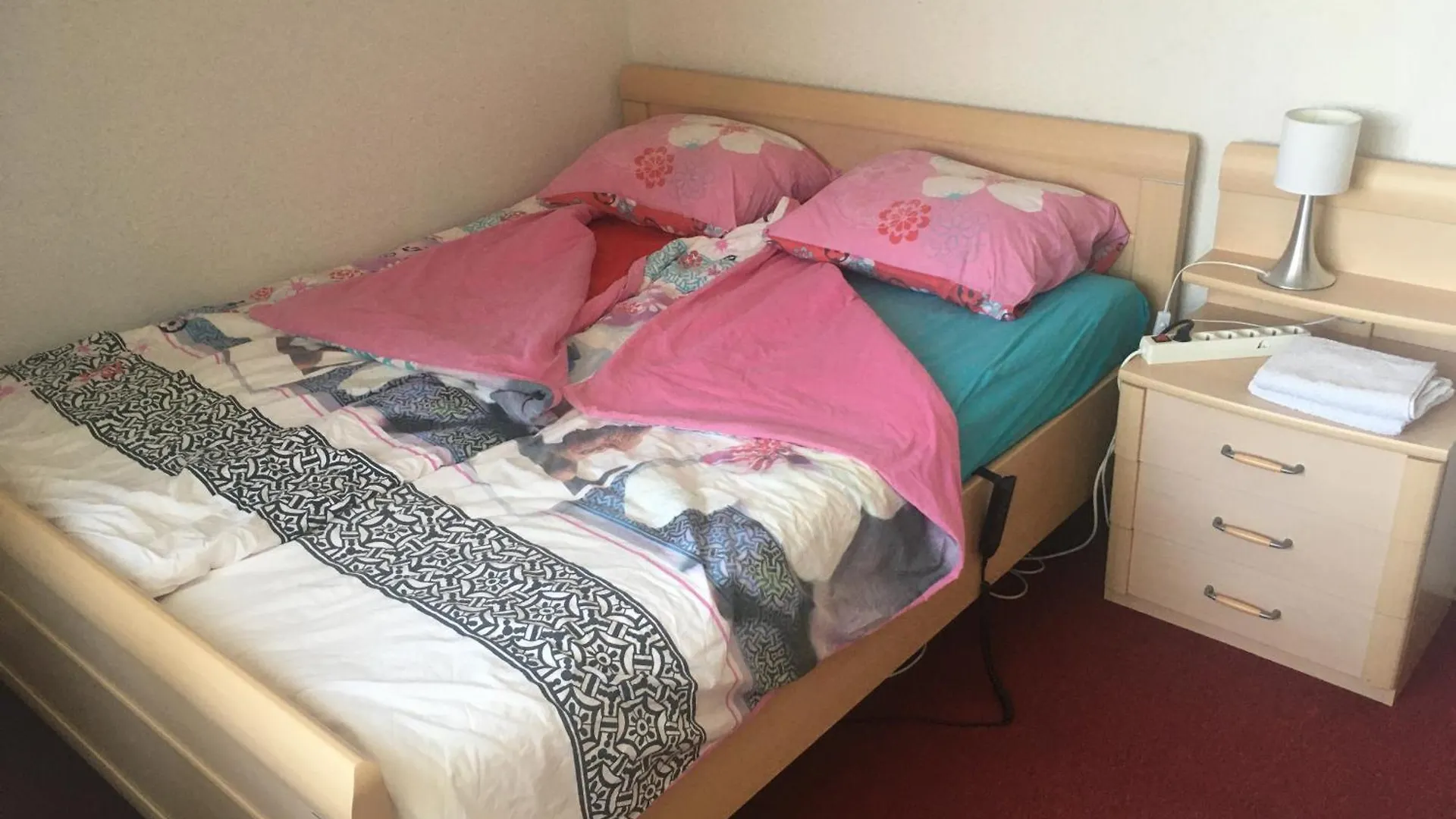 ** Frühstückspension Wim'S Place Schiphol Amsterdam Airport Hoofddorp Niederlande