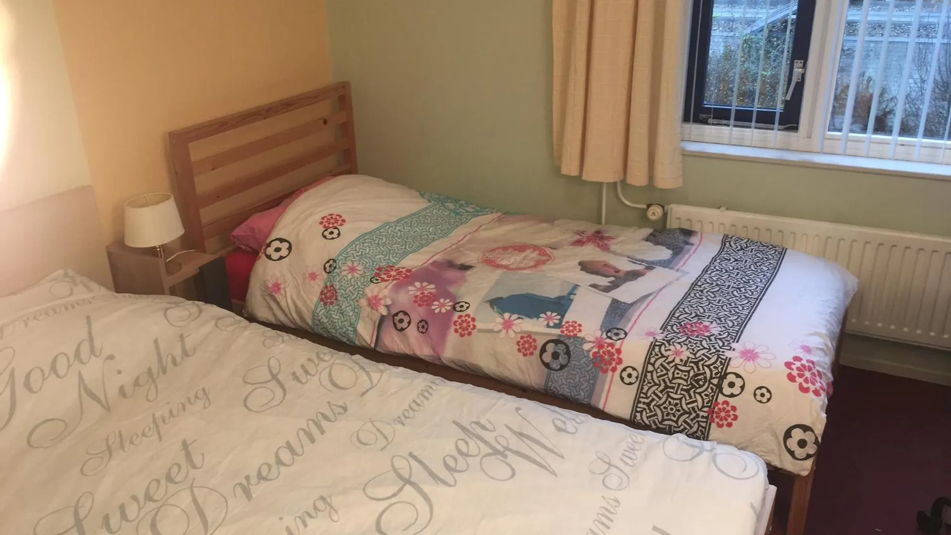 Bed & Breakfast Wim'S Place Schiphol Amsterdam Airport Hoofddorp